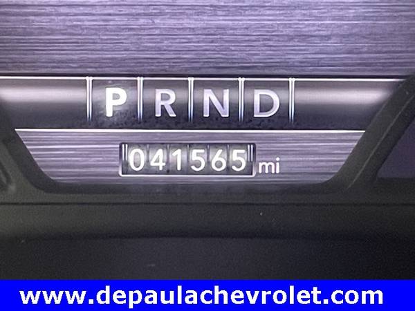 Ram 1500 with VIN: 1C6SRFJT4MN735168