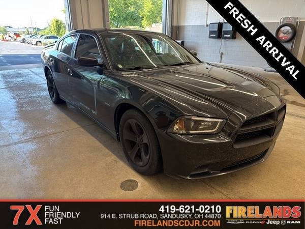 Dodge Charger with VIN: 2C3CDXCT9EH333417