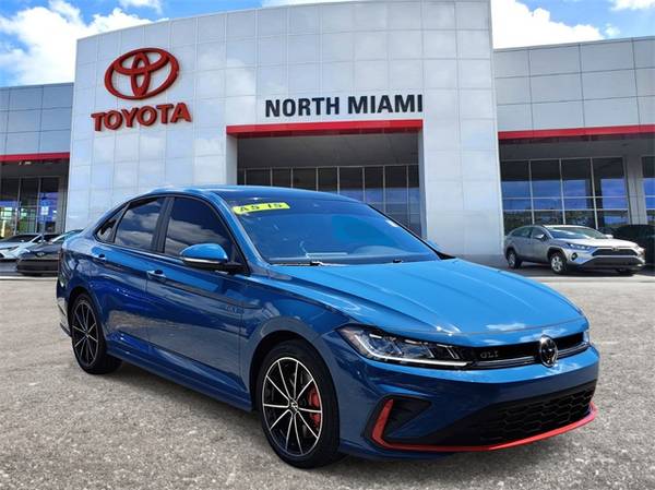 Volkswagen Jetta GLI with VIN: 3VW2T7BU7SM060881