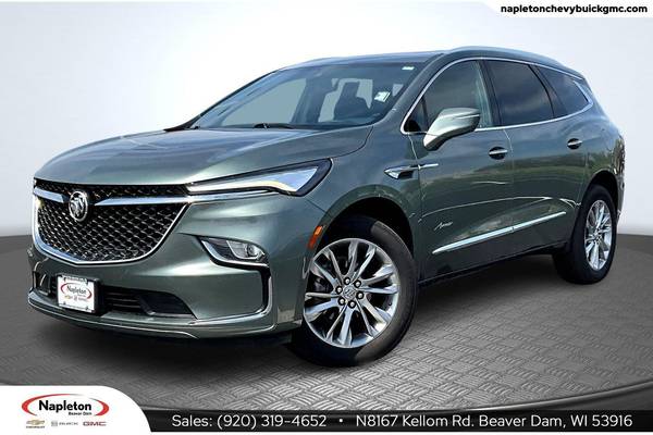 Buick Enclave with VIN: 5GAERDKW5PJ102940
