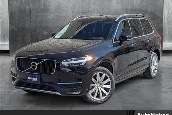 2016 Volvo XC90 T6 Momentum