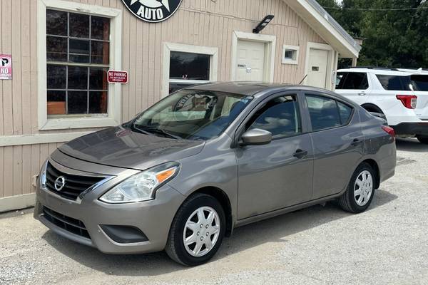 2017 Nissan Versa 1.6 S Plus