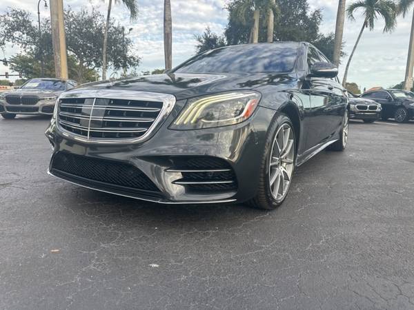 Mercedes-Benz S-Class with VIN: WDDUG8DB3JA368004