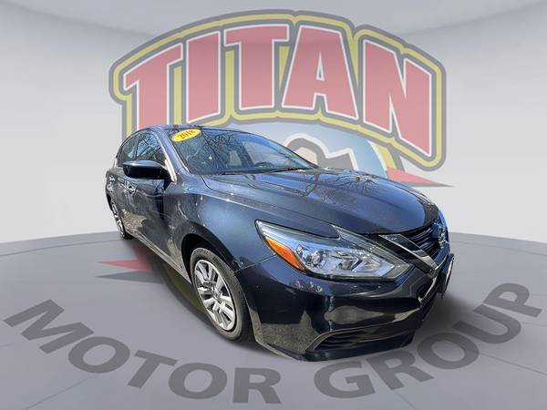 Nissan Altima with VIN: 1N4AL3AP2JC117562