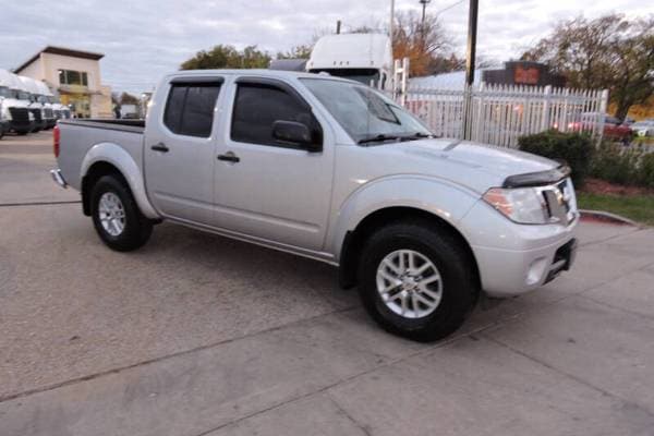 2016 Nissan Frontier SV  Crew Cab