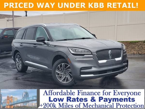 Lincoln Aviator with VIN: 5LM5J6XC2NGL21163