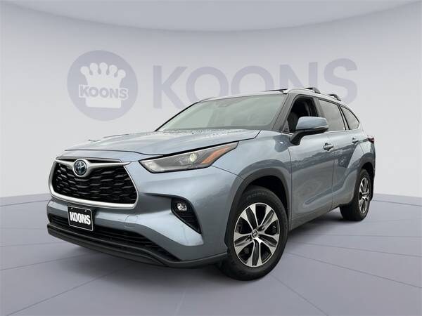 Toyota Highlander Hybrid with VIN: 5TDKARAH9PS022407
