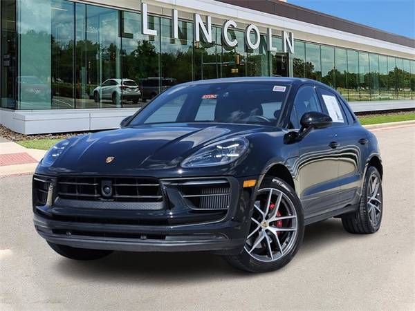 Porsche Macan with VIN: WP1AG2A55RLB35751