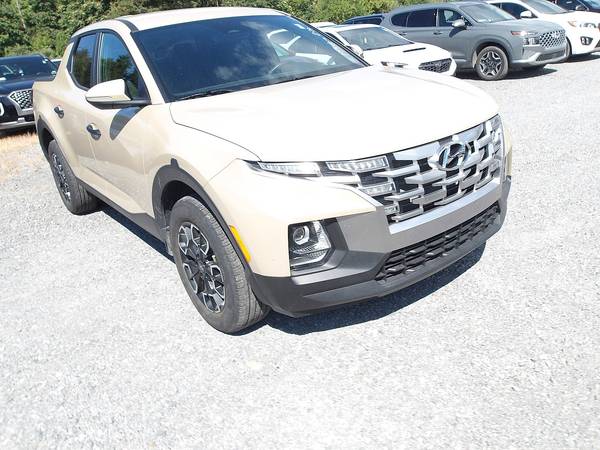 Hyundai Santa Cruz with VIN: 5NTJBDAE8PH070392