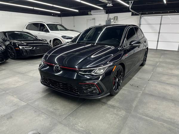 Volkswagen Golf GTI with VIN: WVWH87CD8NW163485
