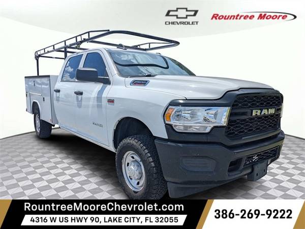 Ram 2500 with VIN: 3C6UR5HJXLG151050