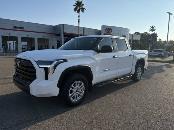 Toyota Tundra with VIN: 5TFLA5DB5RX219625