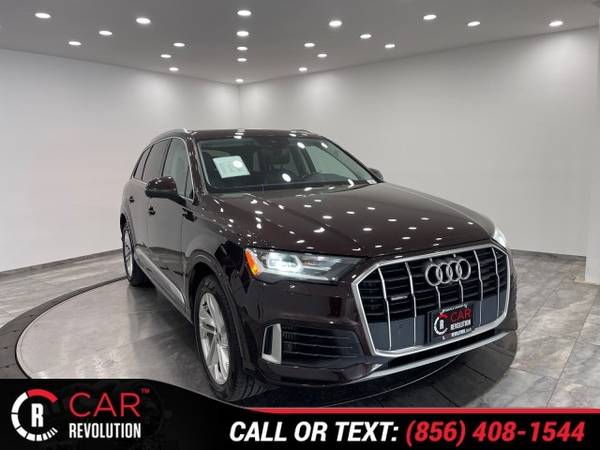 Audi Q7 with VIN: WA1LXAF70MD018221