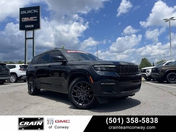 Jeep Grand Cherokee L with VIN: 1C4RJKET6P8107083