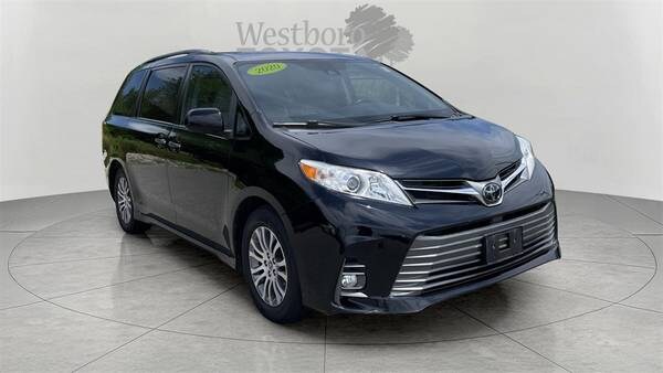 Toyota Sienna with VIN: 5TDYZ3DC1LS064323