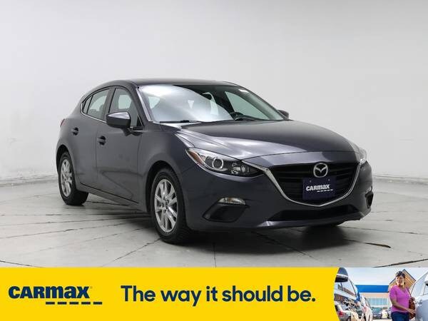 Mazda 3 with VIN: JM1BM1M71E1127531