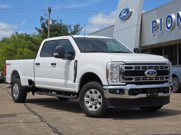 Ford F-250 Super Duty with VIN: 1FT7W2BN8RED21432