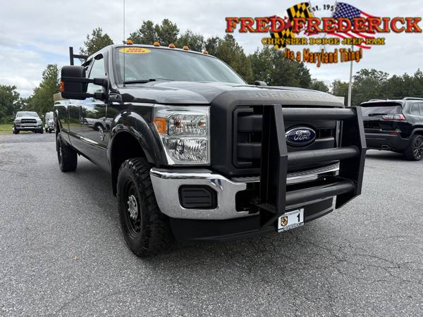 Ford F-250 Super Duty with VIN: 1FT7W2BT2FEA73642