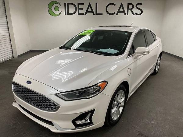 Ford Fusion Energi with VIN: 3FA6P0SU3KR284545