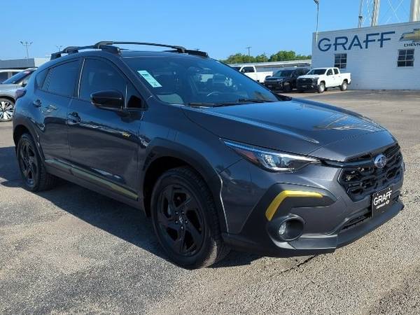 Subaru Crosstrek with VIN: 4S4GUHF65R3834267