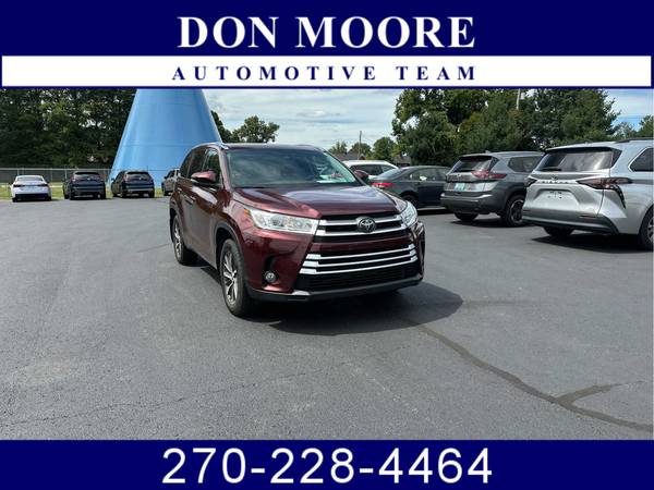 Toyota Highlander with VIN: 5TDJZRFH2JS906712