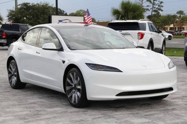 Tesla Model 3 with VIN: 5YJ3E1EA0SF897752