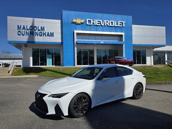 Lexus IS 350 with VIN: JTHGZ1B22M5040645