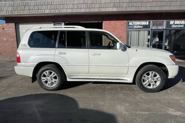 2004 Lexus LX 470 Base