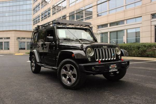 Jeep Wrangler with VIN: 1C4BJWEG9GL156061