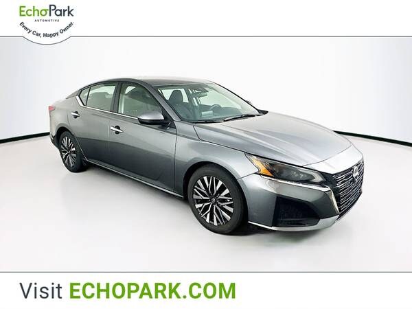 Nissan Altima with VIN: 1N4BL4DV4PN310099