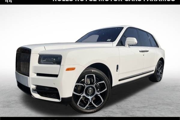 Certified Pre-Owned 2020 Rolls-Royce Cullinan Silver Badge SUV in New York  #U19660