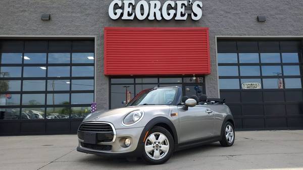 MINI Convertible with VIN: WMWWG5C52K3F79925