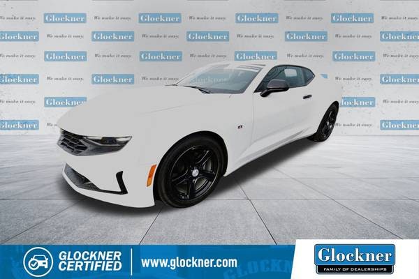Chevrolet Camaro with VIN: 1G1FB1RX5P0141532