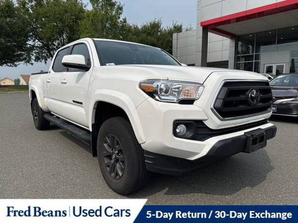 Toyota Tacoma with VIN: 3TYDZ5BN0NT009738