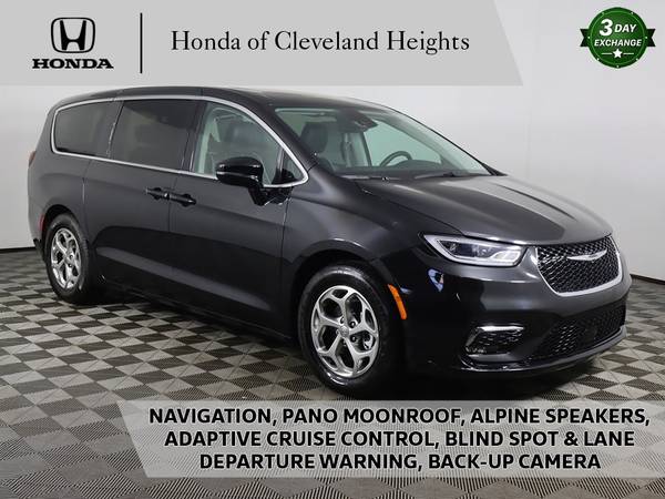 Chrysler Pacifica with VIN: 2C4RC1GG2RR101812