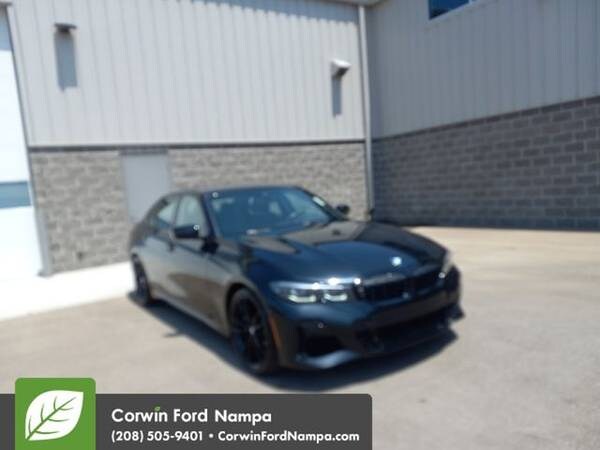BMW 3 Series with VIN: 3MW5U7J04N8C75334