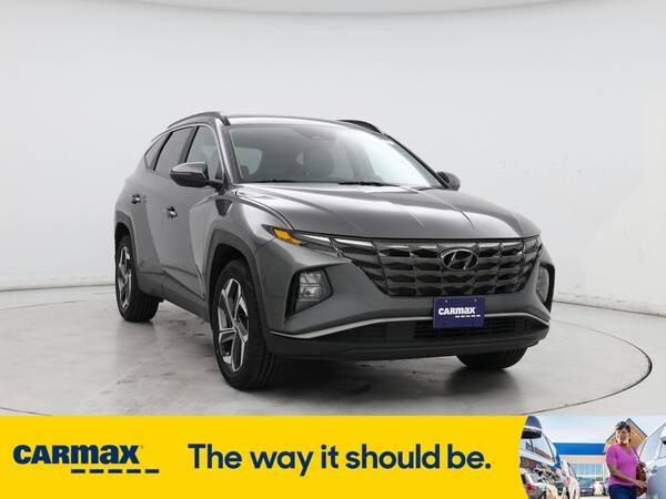 Hyundai Tucson with VIN: 5NMJCCAE1NH049299