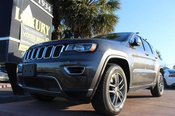 Jeep Grand Cherokee with VIN: 1C4RJEBG5JC155817