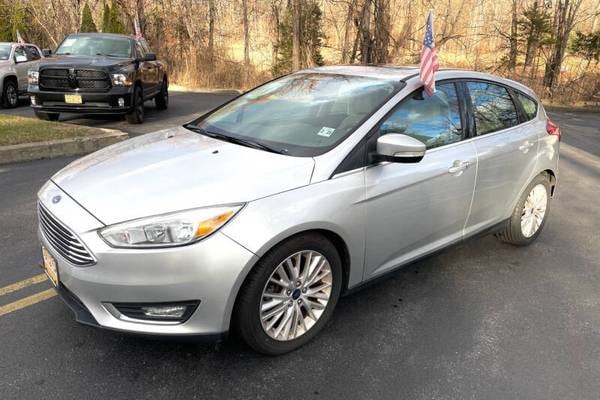 2018 Ford Focus Titanium Hatchback