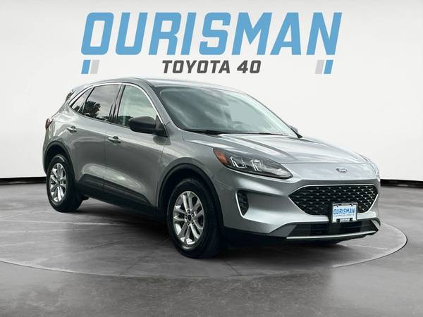 Ford Escape with VIN: 1FMCU0G66NUA63059
