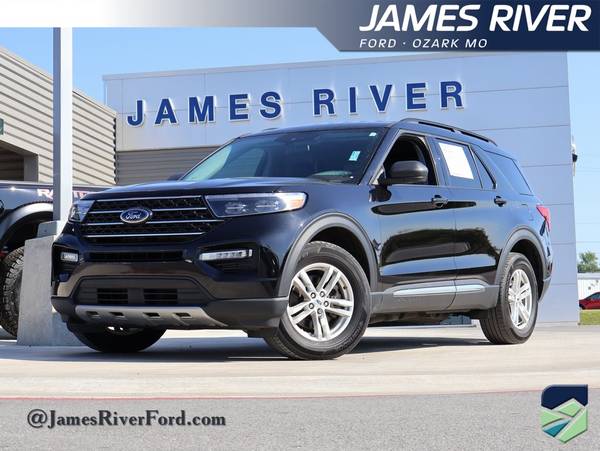 Ford Explorer with VIN: 1FMSK8DH0NGC48003