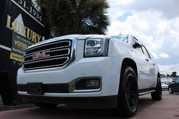 GMC Yukon XL with VIN: 1GKS2GKC1KR408934