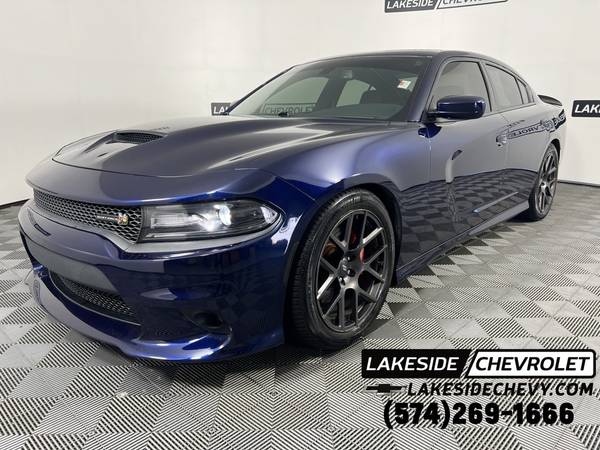 Dodge Charger with VIN: 2C3CDXGJ4HH576095