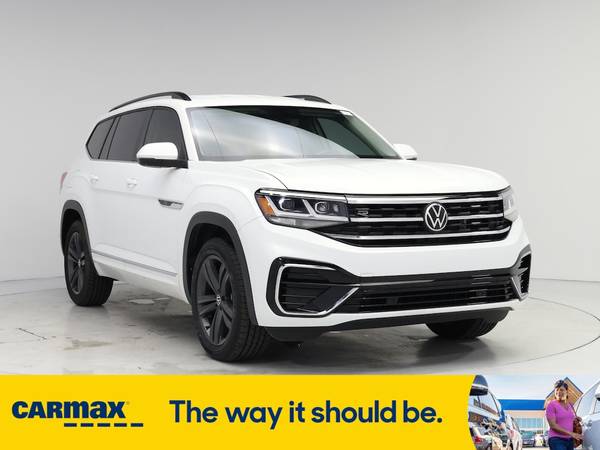 Volkswagen Atlas with VIN: 1V2MR2CA3MC535026
