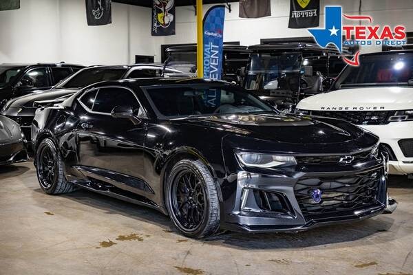 Chevrolet Camaro with VIN: 1G1FK1R67J0120762