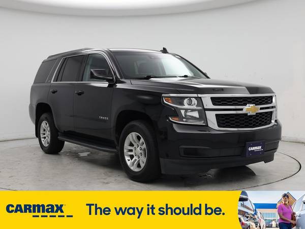Chevrolet Tahoe with VIN: 1GNSKBKC2KR365162