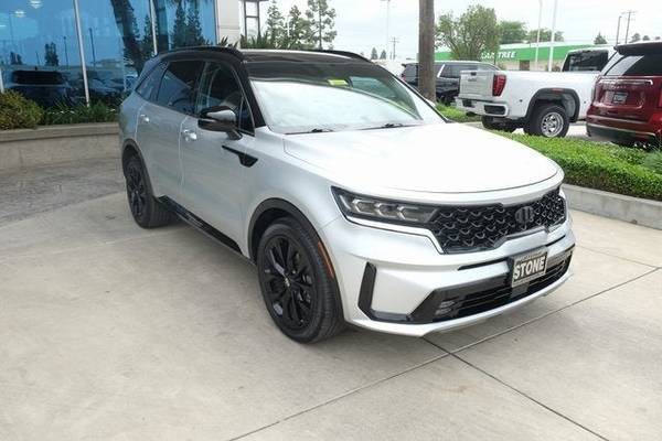 Kia Sorento with VIN: 5XYRK4LF9MG028517