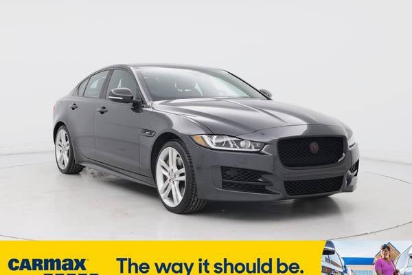 2017 Jaguar XE 35t R-Sport