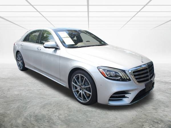 Mercedes-Benz S-Class with VIN: WDDUG8GB4JA346959