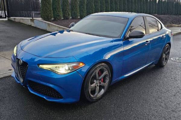 2017 Alfa Romeo Giulia Base